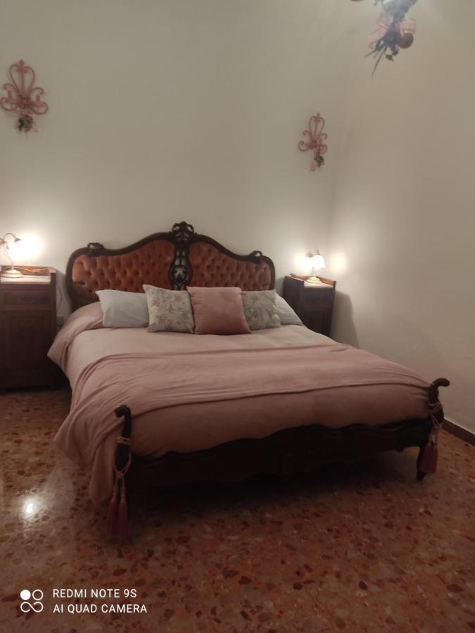 דירות קפנולי Holiday House I Colli Pisani מראה חיצוני תמונה